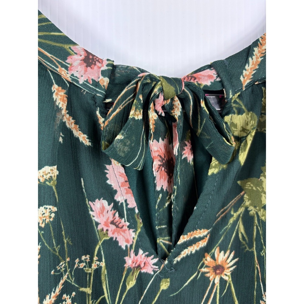 LC Lauren Conrad Top Womens Small Green Floral Sheer Flutter Sleeve Blouse Chic - Picture 2 of 8